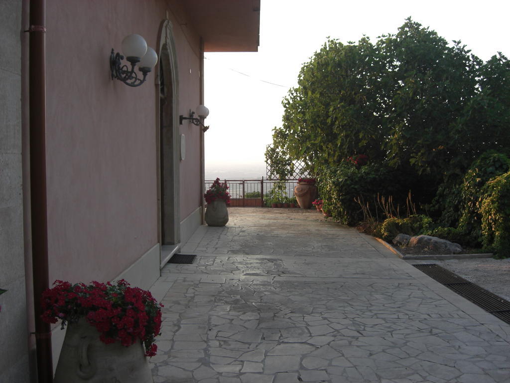 Albergo Villa Nobile Chiaramonte Gulfi Kültér fotó