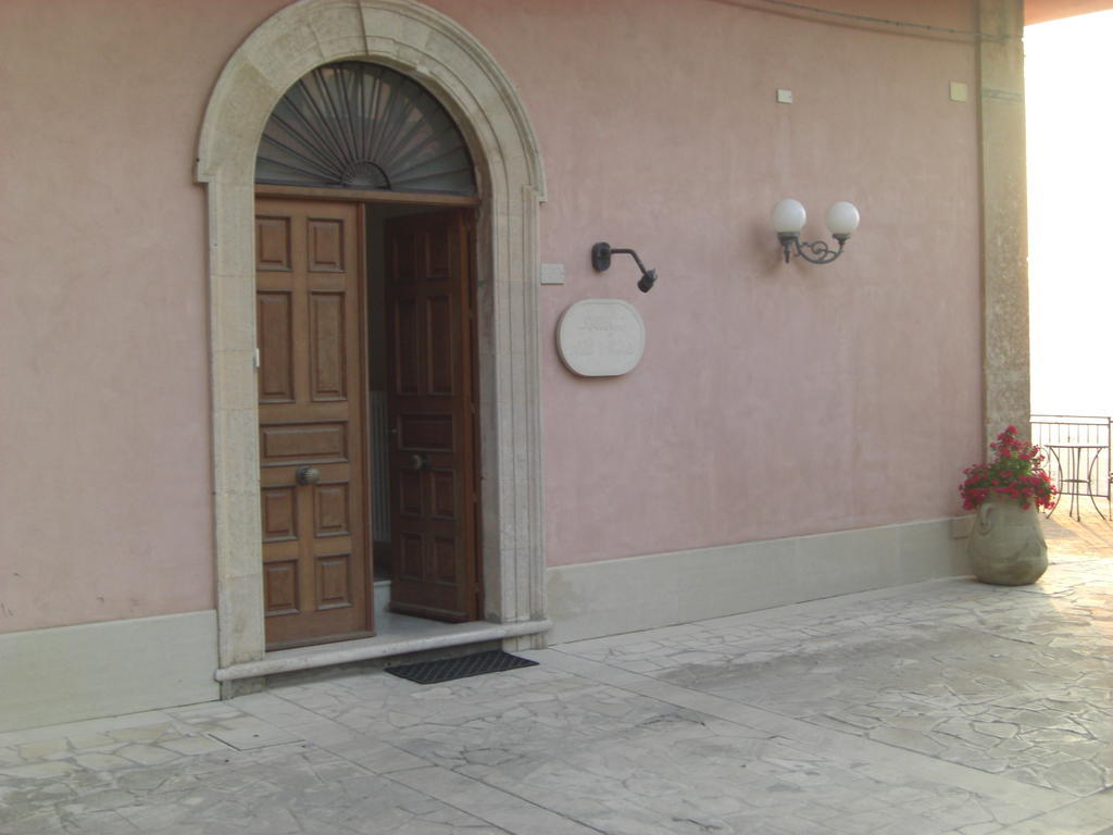 Albergo Villa Nobile Chiaramonte Gulfi Kültér fotó